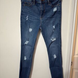 Hollister Ripped Skinny Jeans in Blue